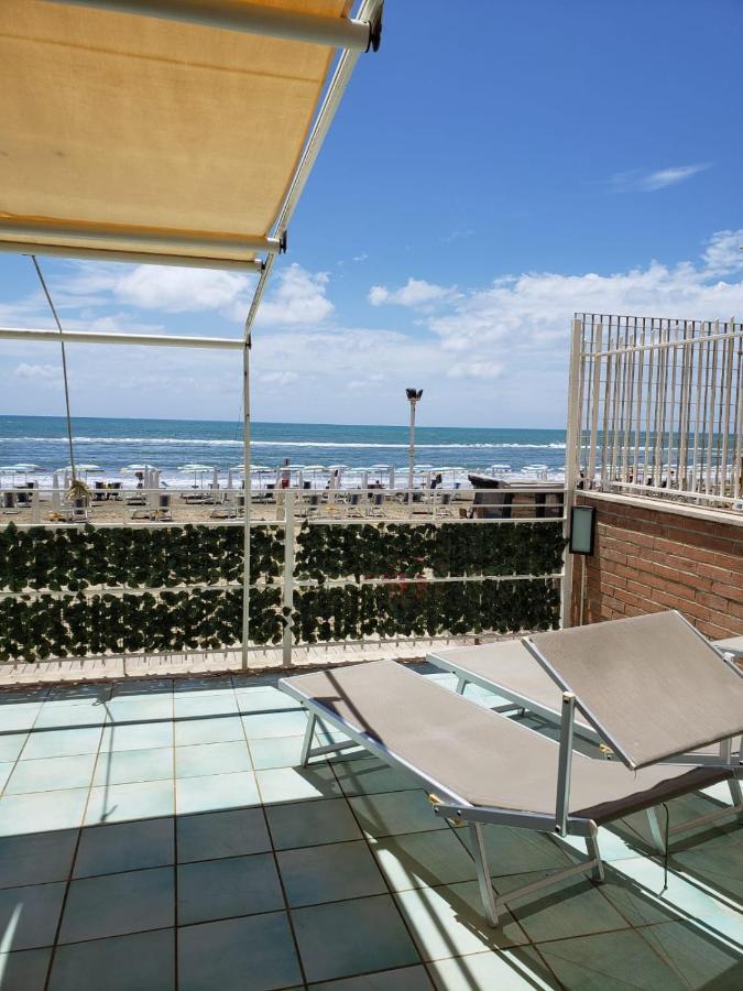 Incantevole Casa Sul Mare Vicino A Roma Nettuno Exterior photo