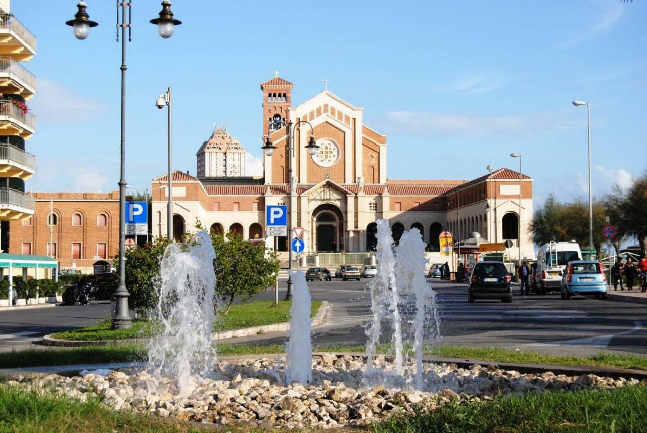 Incantevole Casa Sul Mare Vicino A Roma Nettuno Exterior photo